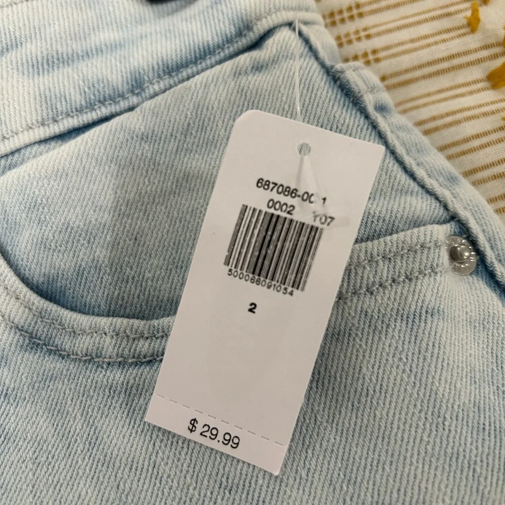 Washed out Old Navy Jean Skirt - Picture 5 of 5
